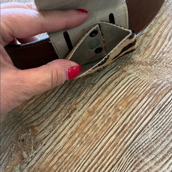 Matisse Italy Leopard Fur Leather Belt with Animal Print and Pouch - Picture 7 of 16